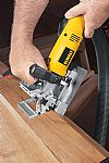 ΦΡΕΖΟΚΑΒΙΛΙΕΡΑ DW682K 600W DEWALT